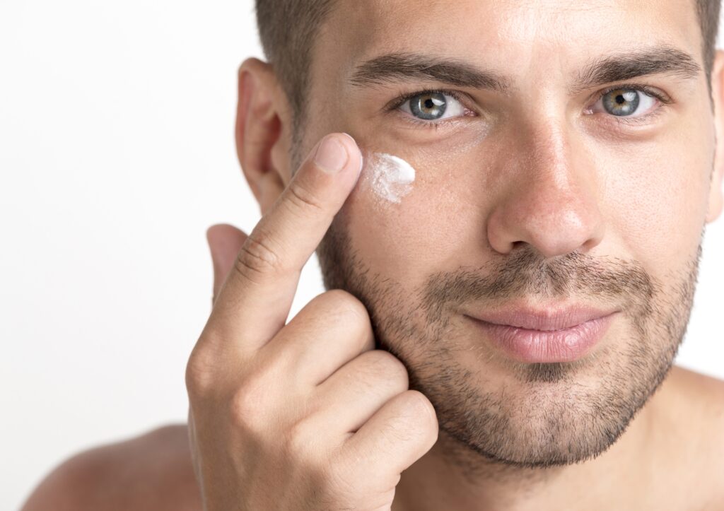 Why Every Man Should Use an Under Eye Cream for Youthful Skin?